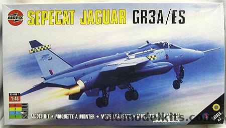 Airfix 1/48 Sepecat Jaguar GR3A / ES - RAF 54th Squadron / Ecuadorian Air Force, 07104 plastic model kit